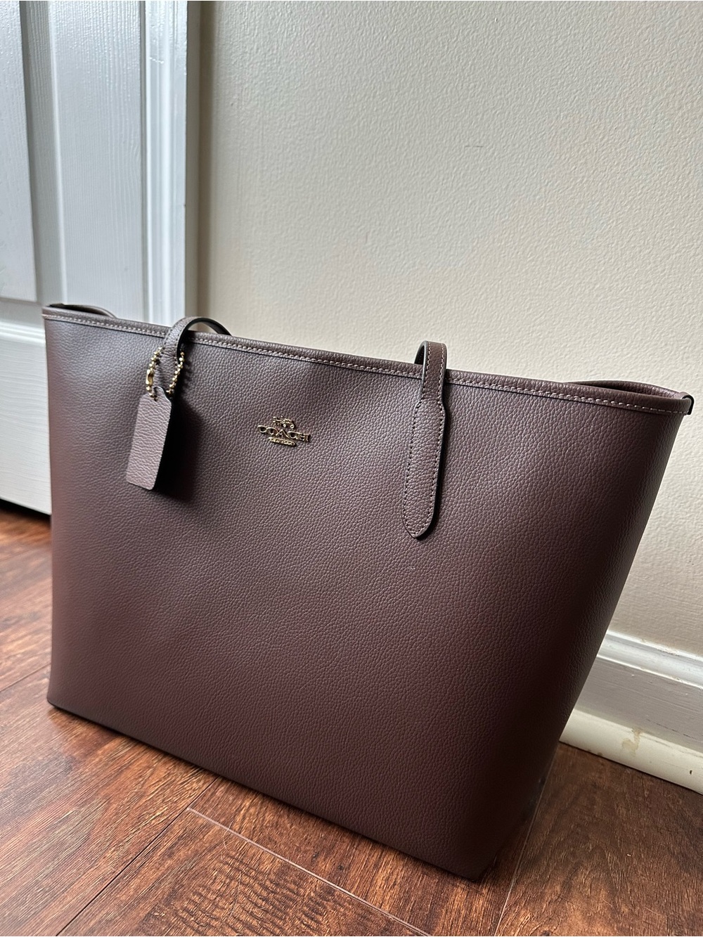 Coach maple and gold large city tote
